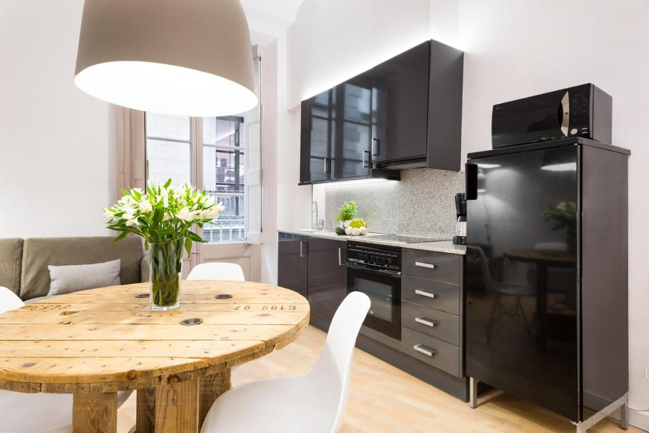 Friendly Rentals CND Canuda Barcelona Exterior foto